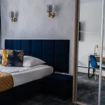 Oda ve Kahvaltı Wrzos 3*