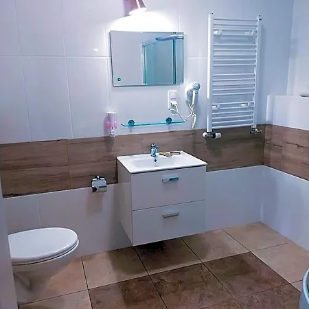 Wrzos Bed & Breakfast Poznan