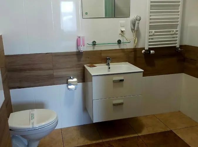 Wrzos לינה וארוחת בוקר