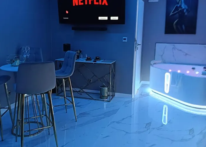 לינה וארוחת בוקר Wrzos 3*